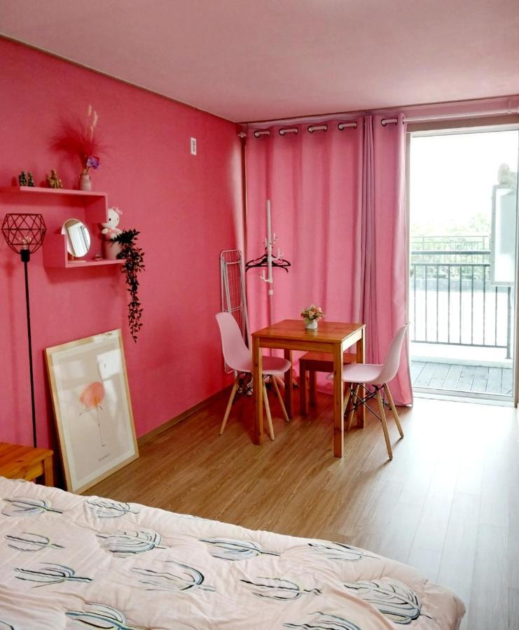 6Pm Pension Jeju Ngoại thất bức ảnh